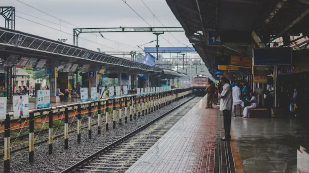 which railway station train for every stations, railway Mathura junction, Mathura junction railway s- India TV Hindi