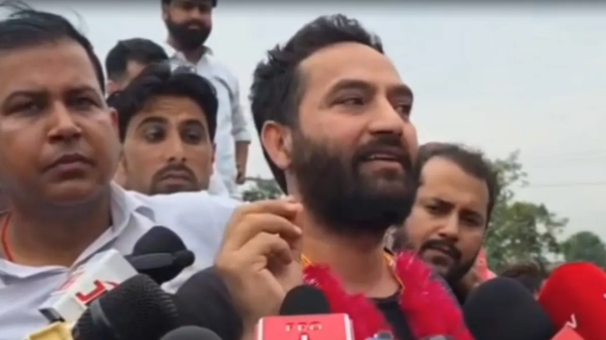 aap mla mehraj malik- India TV Hindi