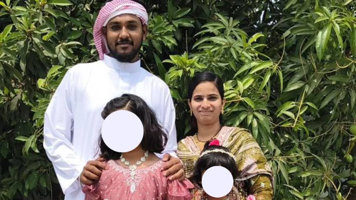 पत्नी और बच्चों के साथ अज़हरुद्दीन- India TV Hindi