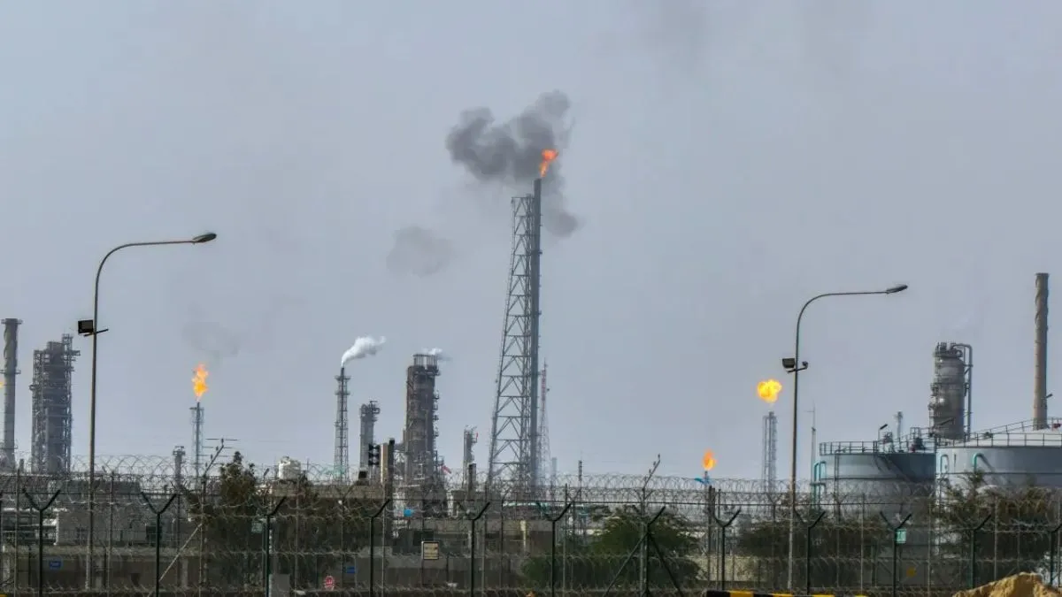 Oil marketing companies, oil refinery companies, HMEL, MRPL, CPCLA, indian oil, hindustan petroleum,- India TV Hindi