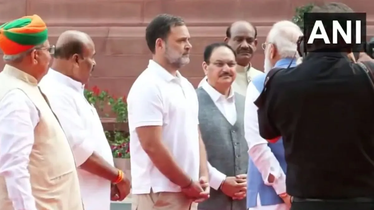 PM Modi Rahul Gandhi interaction- India TV Hindi