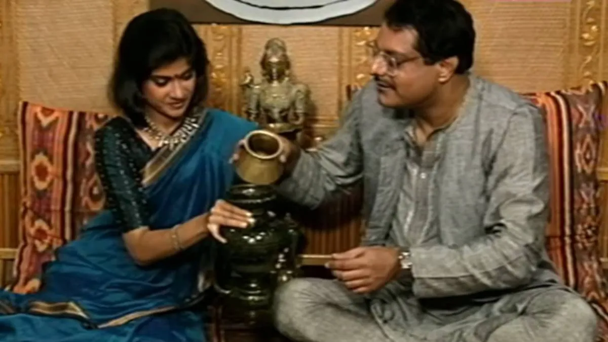 Surbhi- India TV Hindi