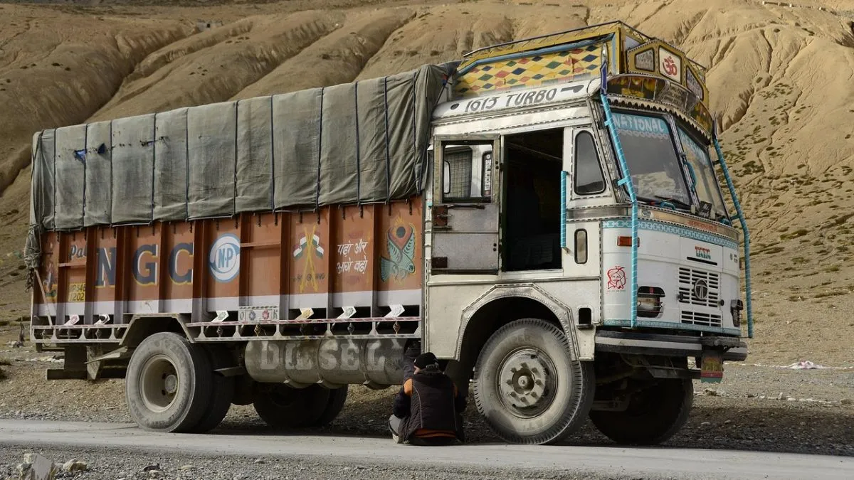 National Highways, NHAI, toll tax, National Highways toll tax, Freight Transport Rules, Freight Tran- India TV Hindi