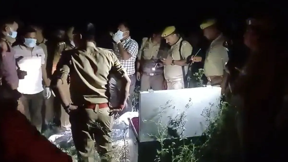 बक्से में मिला था महिला का शव।- India TV Hindi