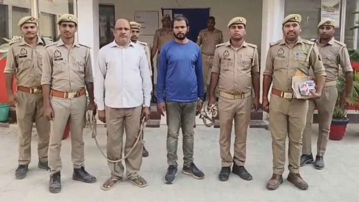 हत्या के आरोप में दो लोग गिरफ्तार।- India TV Hindi