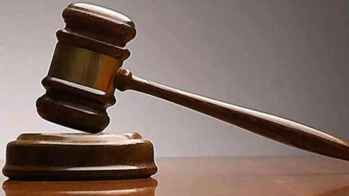 कोर्ट ने 9 पुलिसकर्मियों को मृत्युदंड की सजा सुनाई।- India TV Hindi