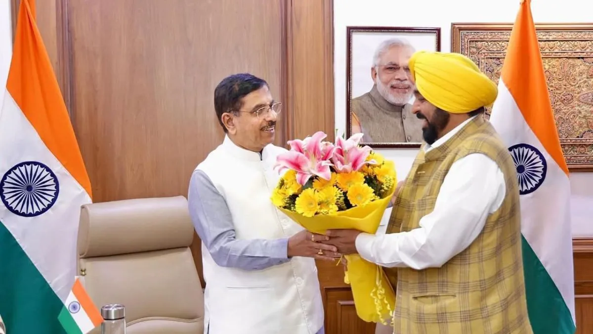 Prahlad Joshi and Bhagwant Mann- India TV Hindi