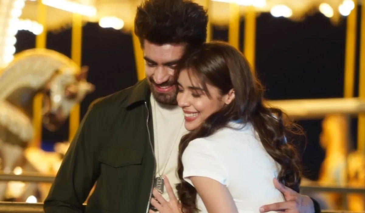 Eisha Singh and Avinash Mishra engaged- India TV Hindi