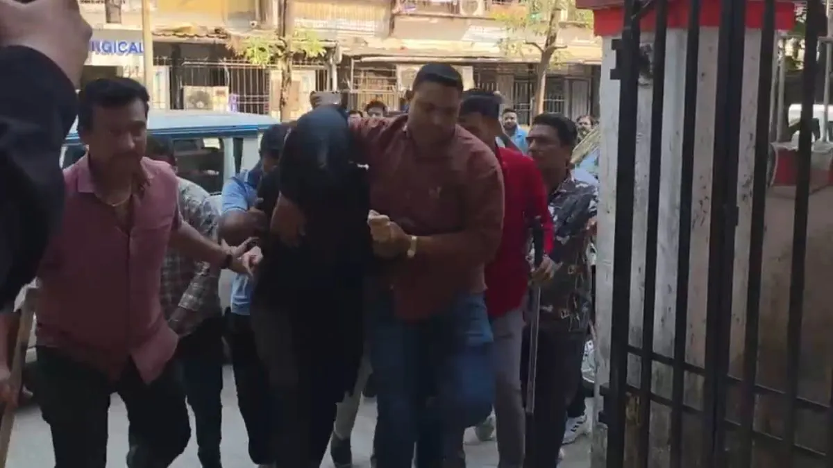 आरोपी को गिरफ्तार कर...- India TV Hindi