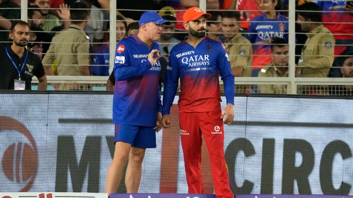 rcb head coach andy flower and virat kohli- India TV Hindi