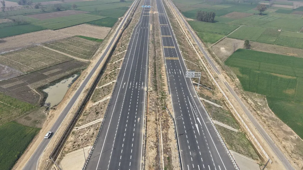 Ganga Expressway, logistics, logistics cost, supply chain- India TV Hindi