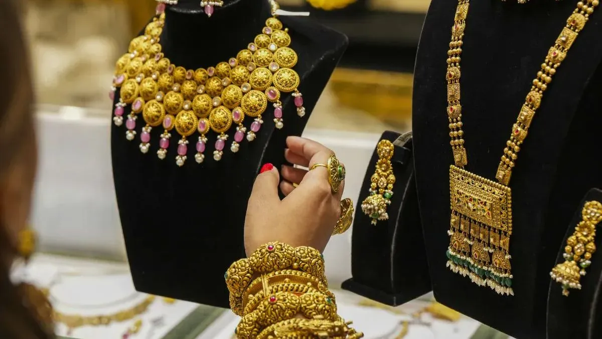 gold, gold price, jewellery, jewellery stocks, Titan share price, Kalyan jewellers share price, senc- India TV Hindi