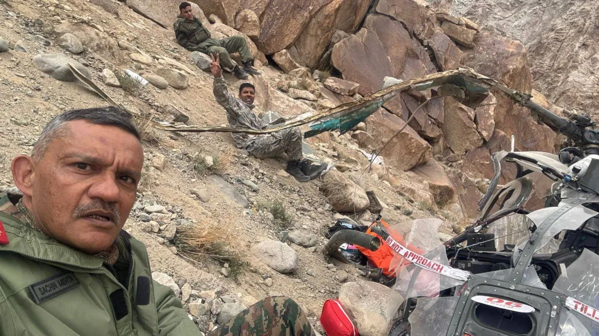 Helicopter crash Selfie- India TV Hindi