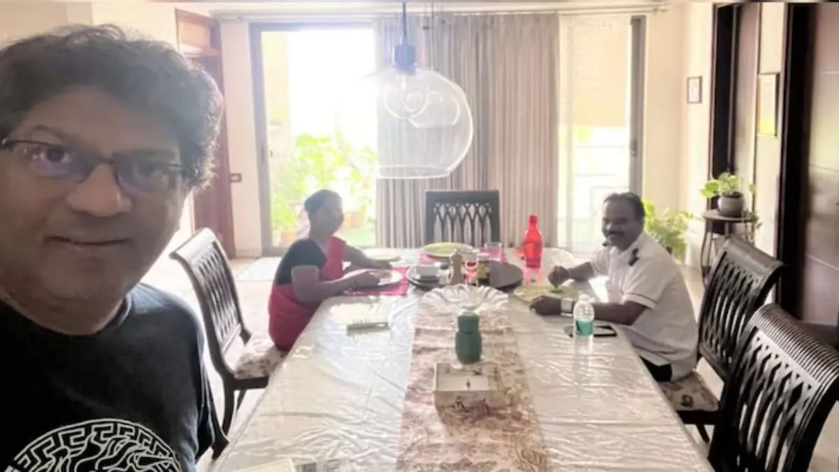 hyderabad man offer team lunch, viral news, news In hindi, india tv  - India TV Hindi