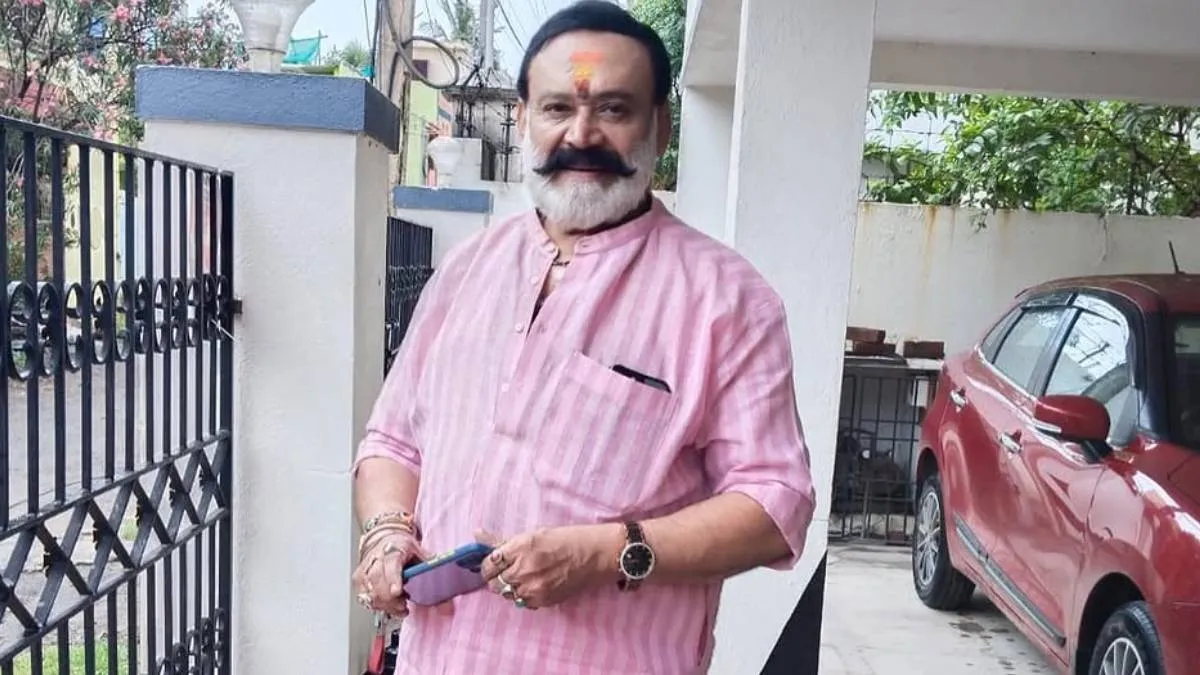 santhosh k nayar- India TV Hindi