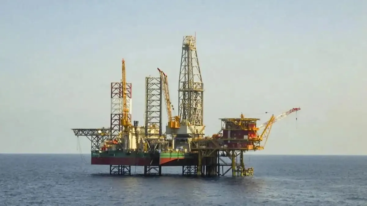 reliance industries, supreme court, delhi high court, central government, gas fields, kg basin, kg b- India TV Hindi