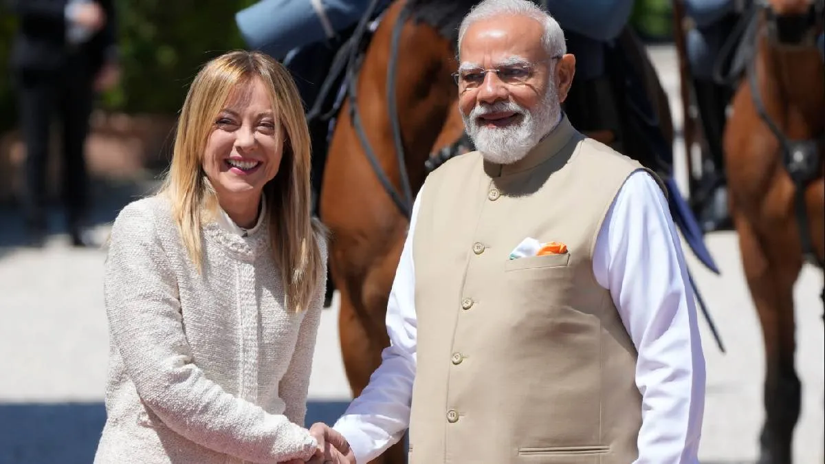 जॉर्जिया मेलोनी के साथ पीएम मोदी- India TV Hindi