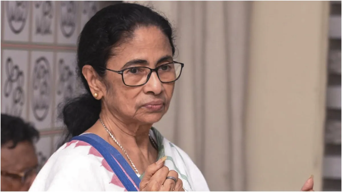 Police complaint against Mamata Banerjee- India TV Hindi
