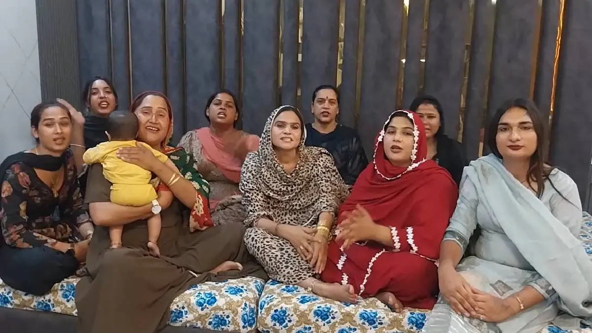 ट्रांसजेंडर समुदाय - India TV Hindi