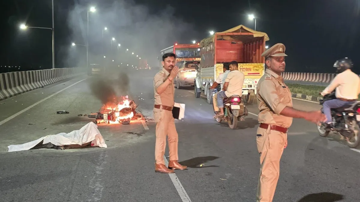 Hapur bike fire- India TV Hindi