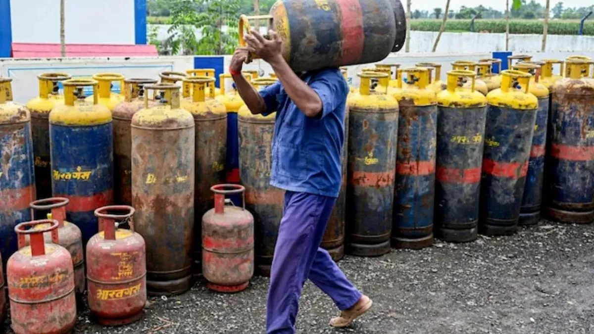 कमर्शियल LPG ग्राहकों...- India TV Hindi