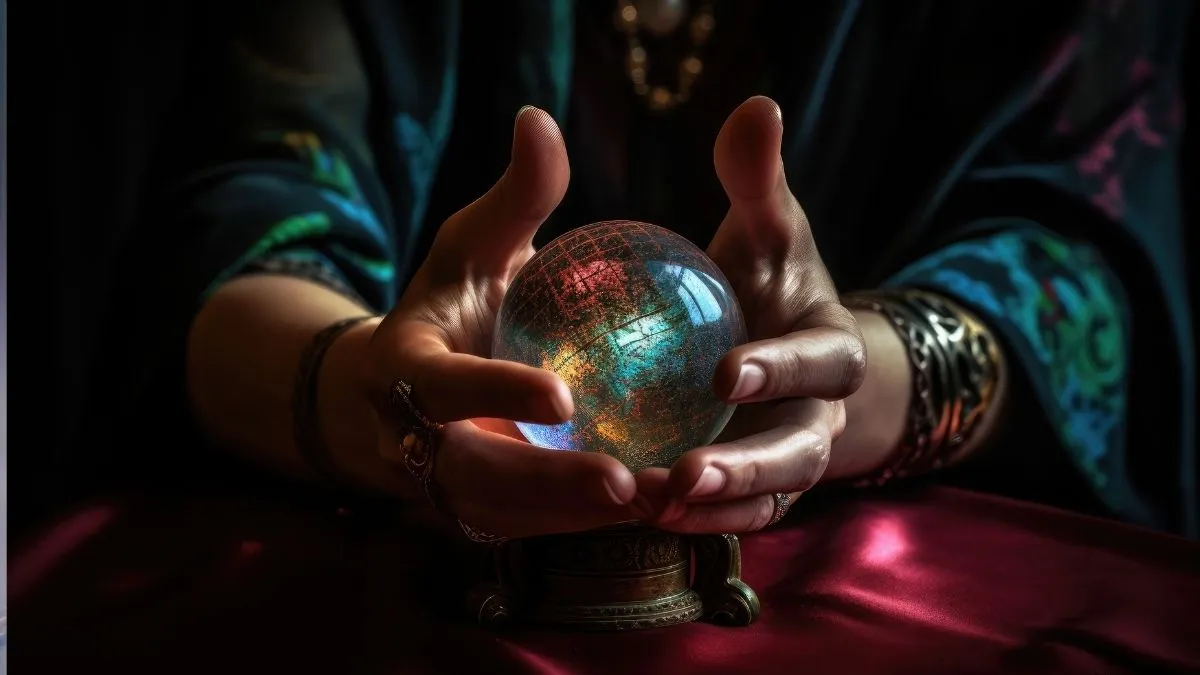 Crystal Ball Vastu - India TV Hindi