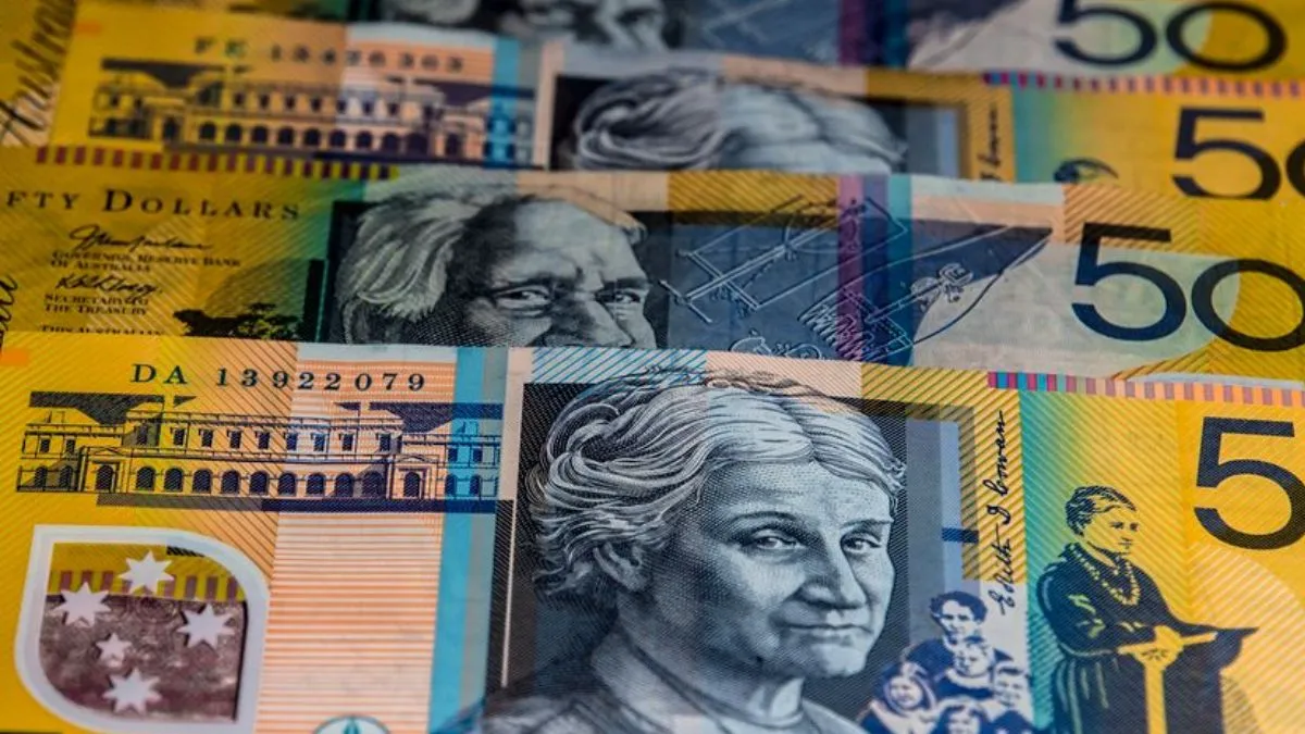 plastic notes, polymer notes, Australia currency, Australian dollar, banknotes, plastic currency, Au- India TV Hindi