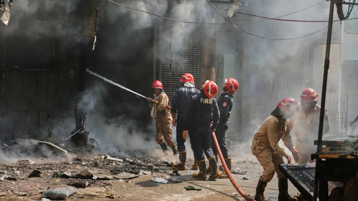 Malviya Nagar Fire Tragedy, Delhi Hotel Fire Deaths, Flourish Stay B and B Fire- India TV Hindi
