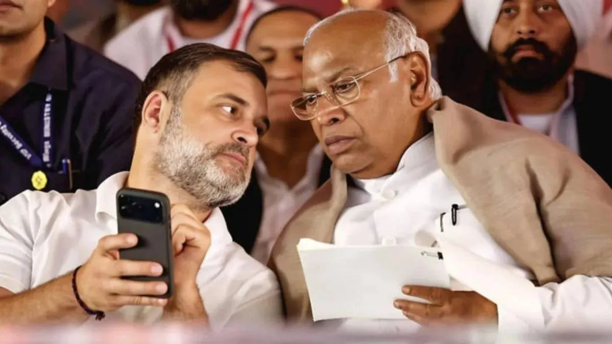 कांग्रेस अध्यक्ष मल्लिकार्जुन खरगे और राहुल गांधी। फाइल- India TV Hindi