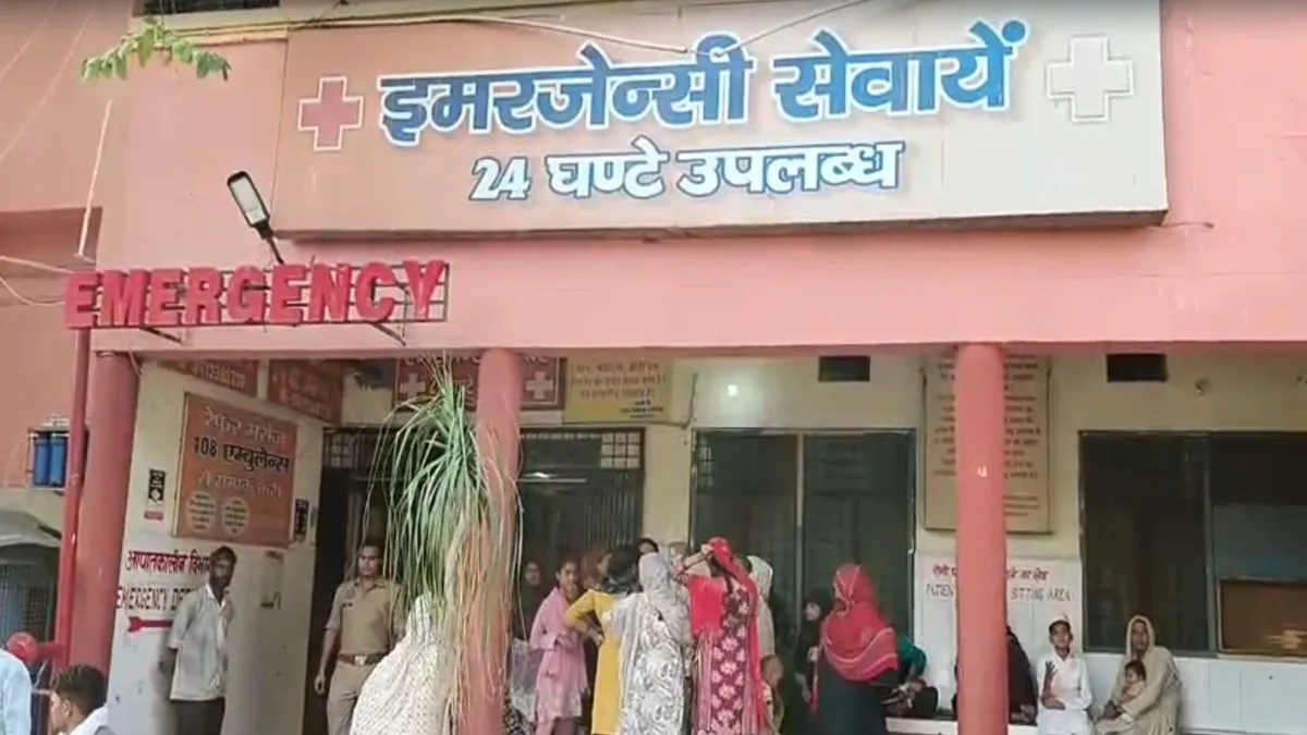 गुस्साए परिजनों ने...- India TV Hindi