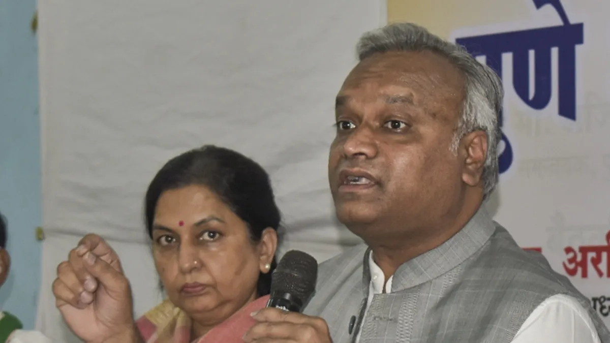Priyank Kharge- India TV Hindi