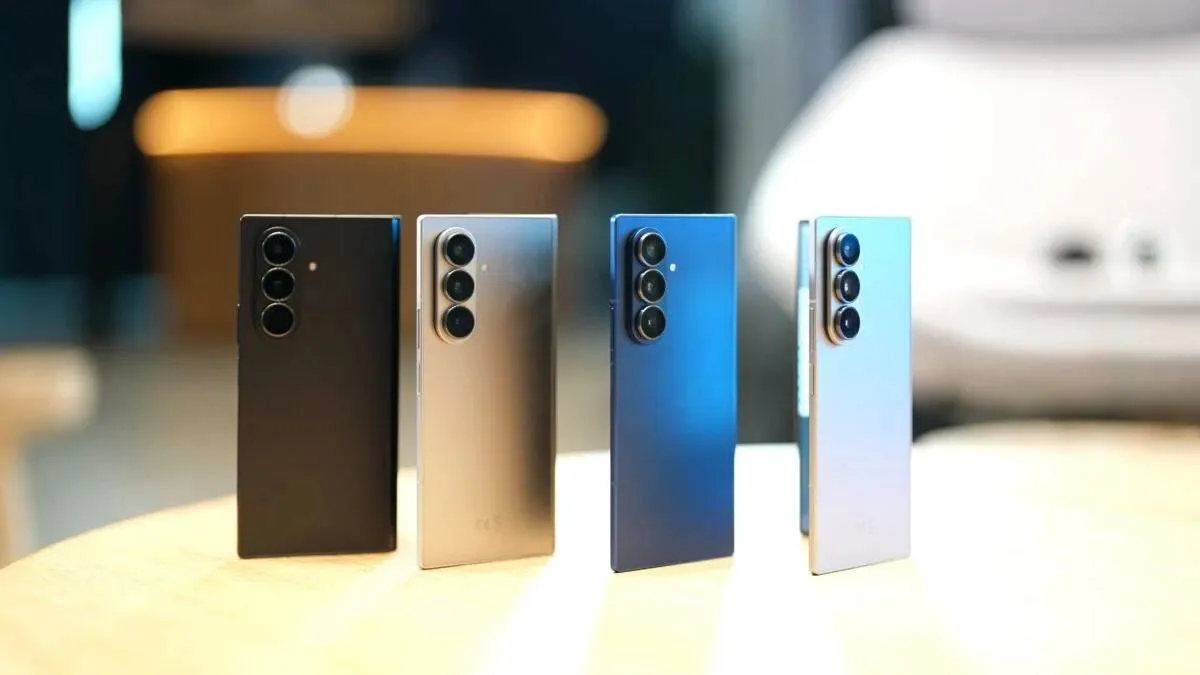 Samsung Galaxy Z Fold 8- India TV Hindi