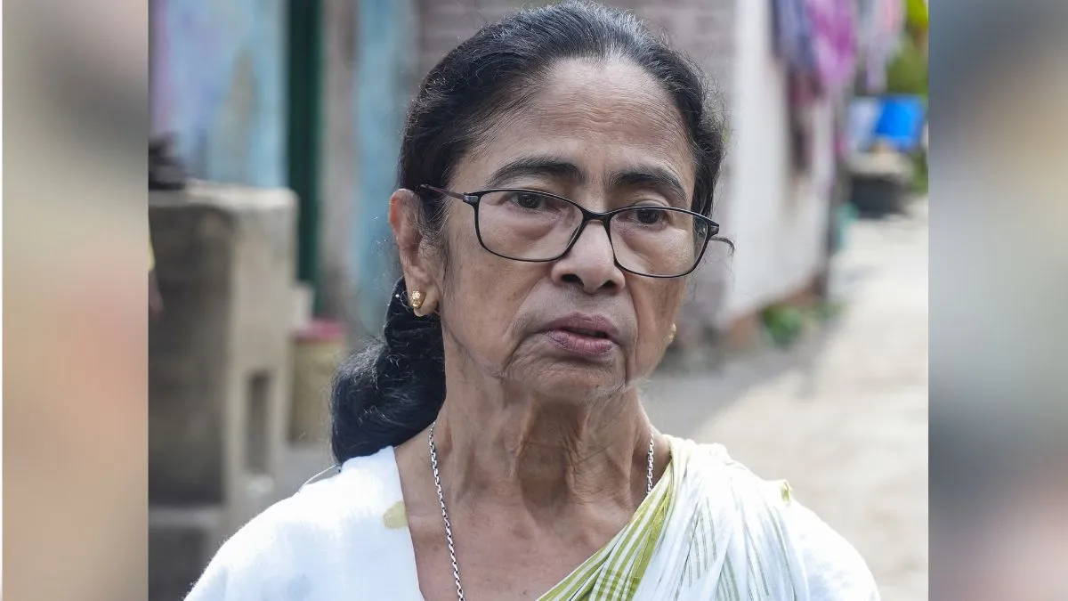 FIR registered against Former Chief Minister Mamata Banerjee- India TV Hindi