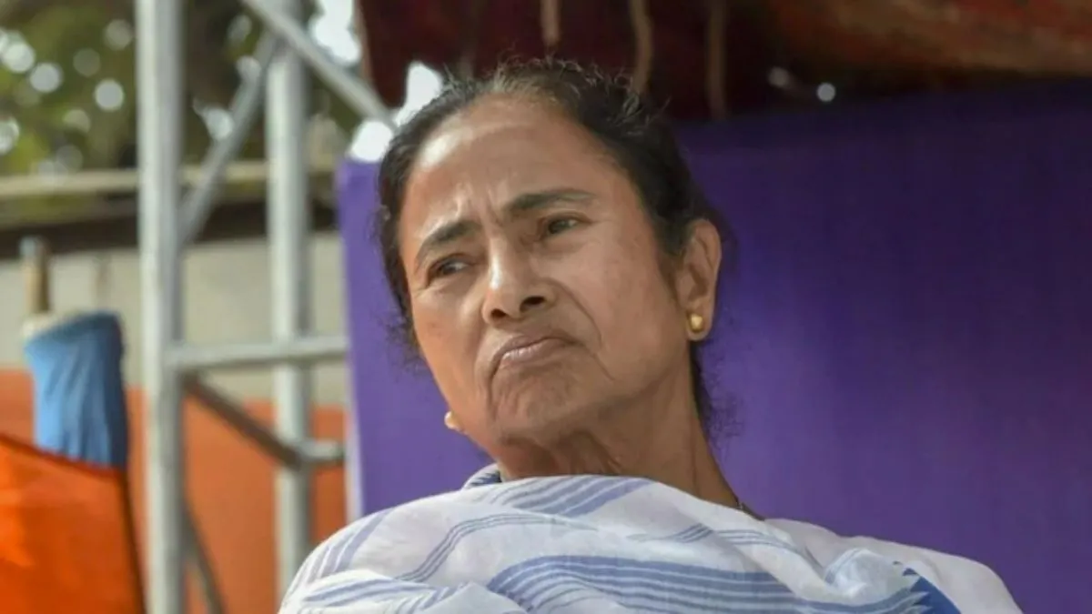 ममता बनर्जी की TMC में दो फाड़ की अटकलें तेज। - India TV Hindi
