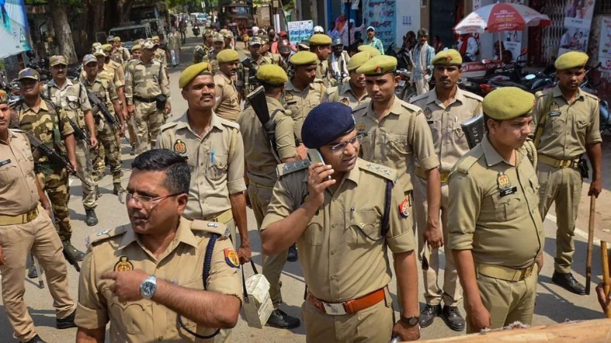 पश्चिम बंगाल पुलिस महकमे में बड़ा फेरबदल- India TV Hindi