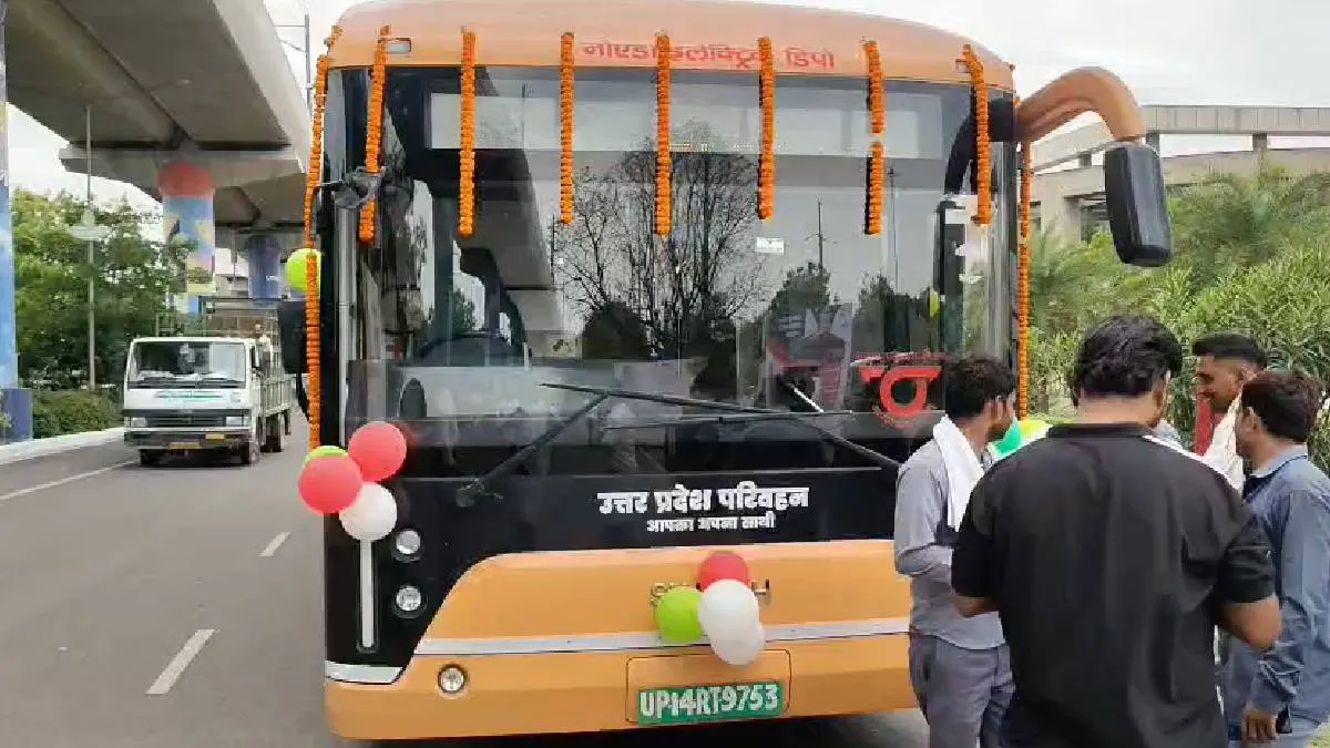 noida electric bus- India TV Hindi
