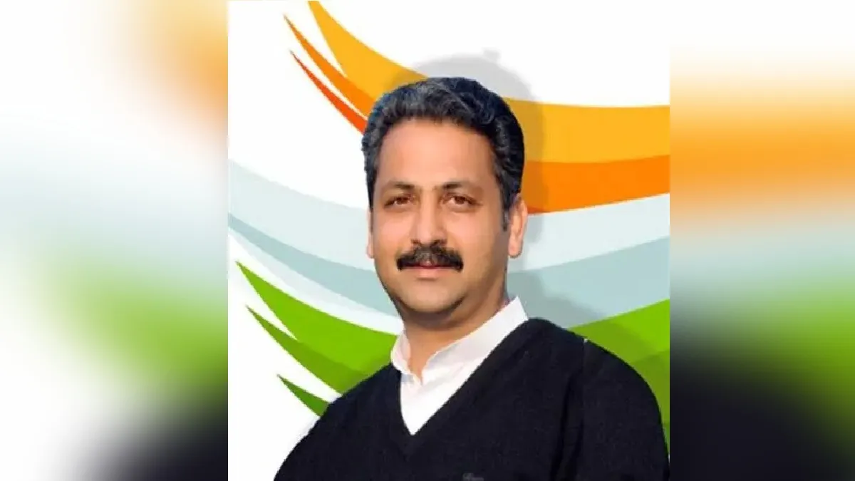 पूर्व मंत्री विजय इंदर सिंगला - India TV Hindi