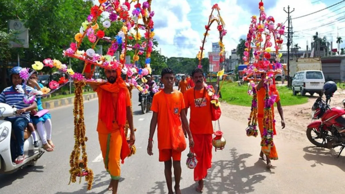 सावन में जा रहे हैं कावड़ यात्रा, इन सामान को साथ ले जाना न भूलें, सफर बनेगा आसान - India TV Hindi