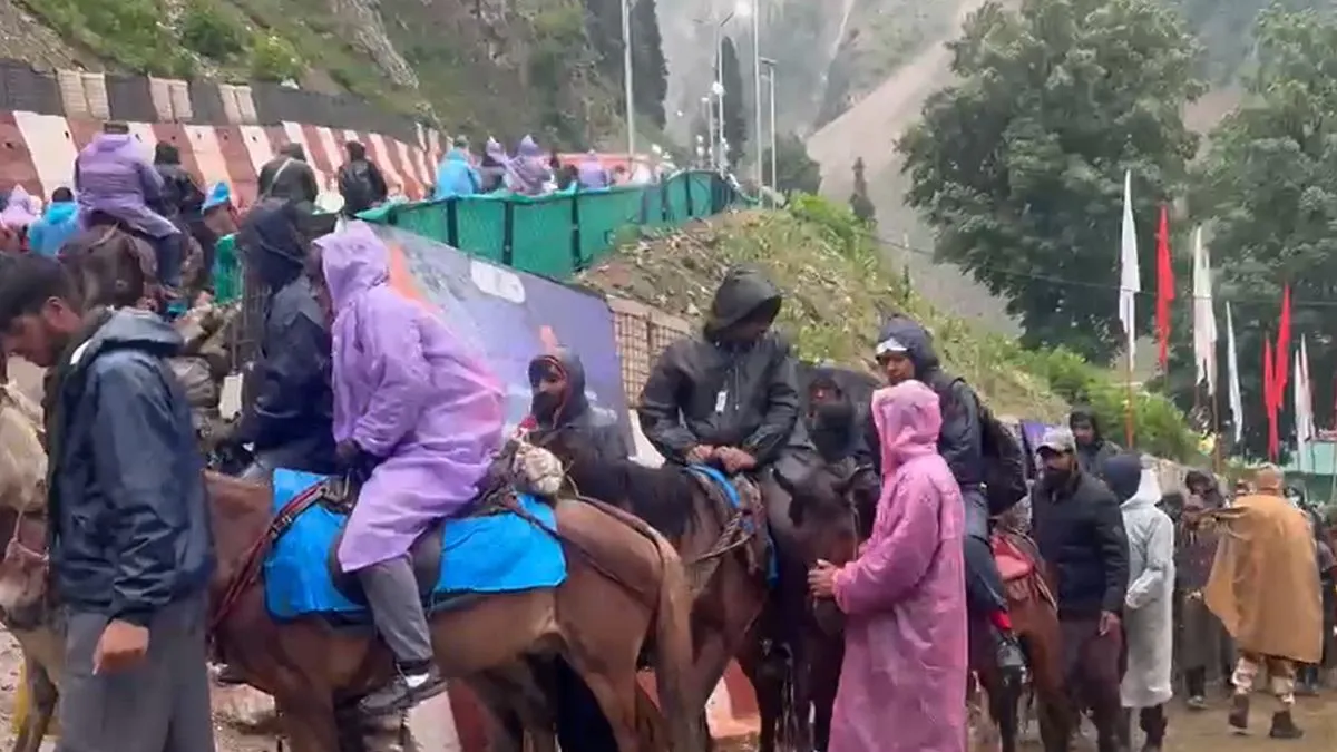 Amarnath Yatra resumes- India TV Hindi