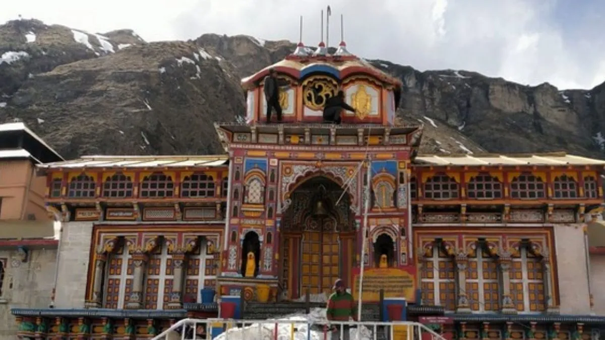 Badrinath Dham donation scam- India TV Hindi