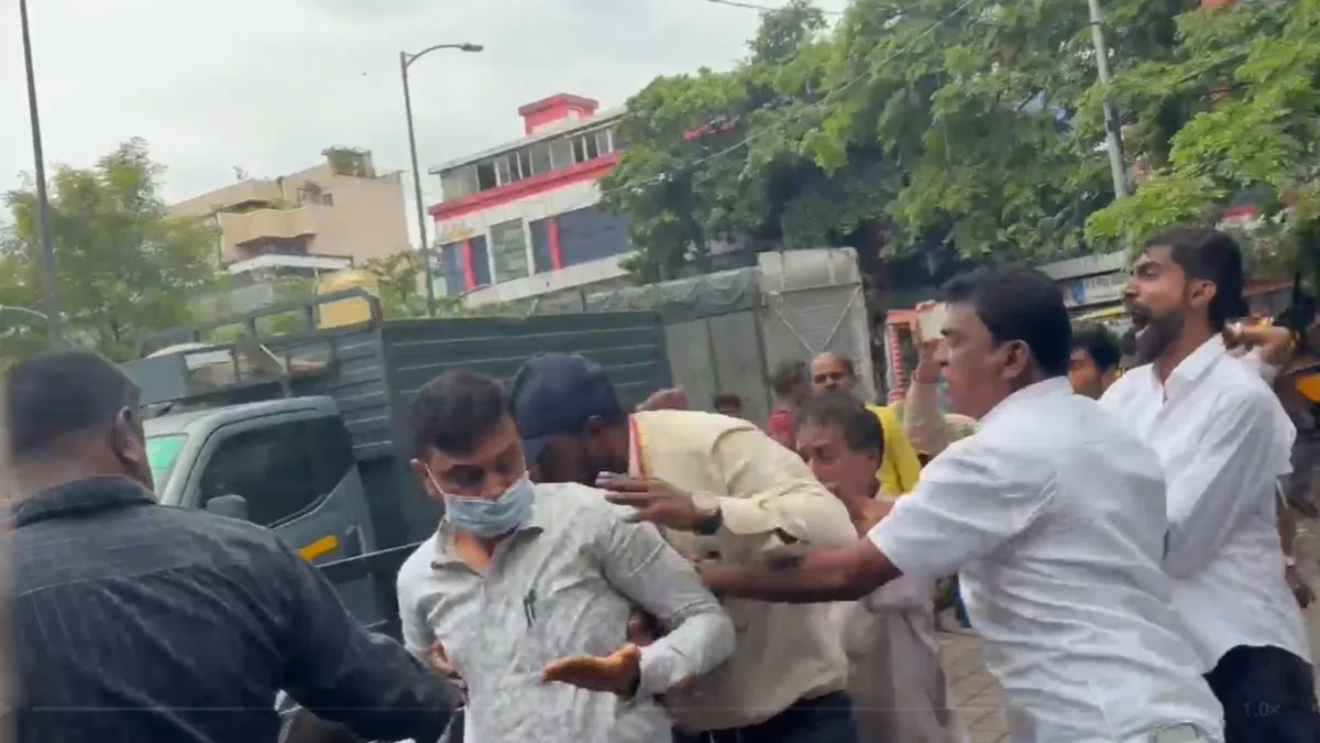 bengaluru GBA workers attacked- India TV Hindi