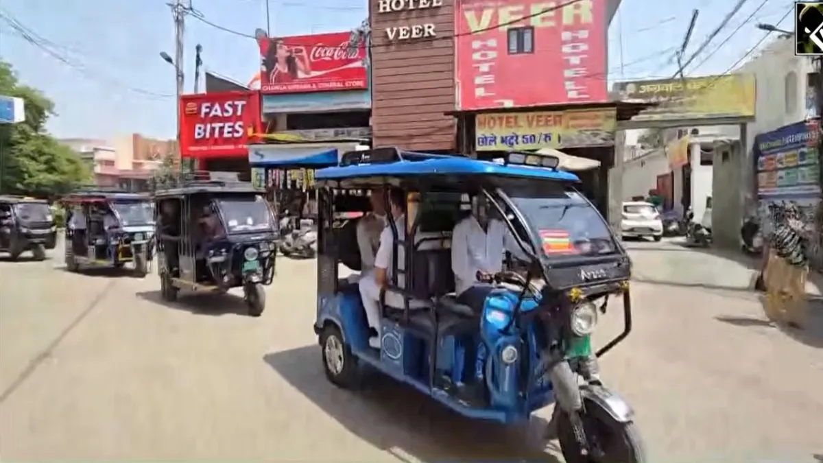 delhi e-rikshaw chinese app- India TV Hindi