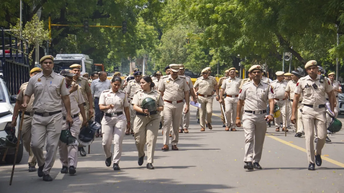 संसद मार्ग पर दिल्ली पुलिस- India TV Hindi