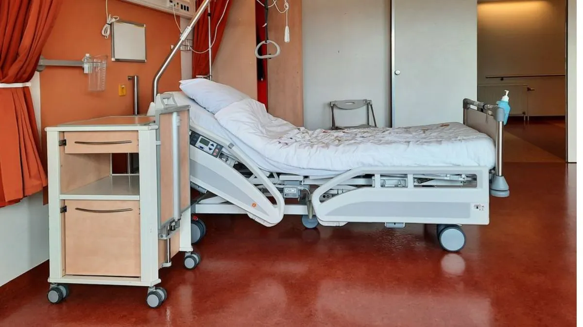 Knowledge Facts, Interesting Facts, Hospitals, why hospital bedsheets are always white, हॉस्पिटल में- India TV Hindi