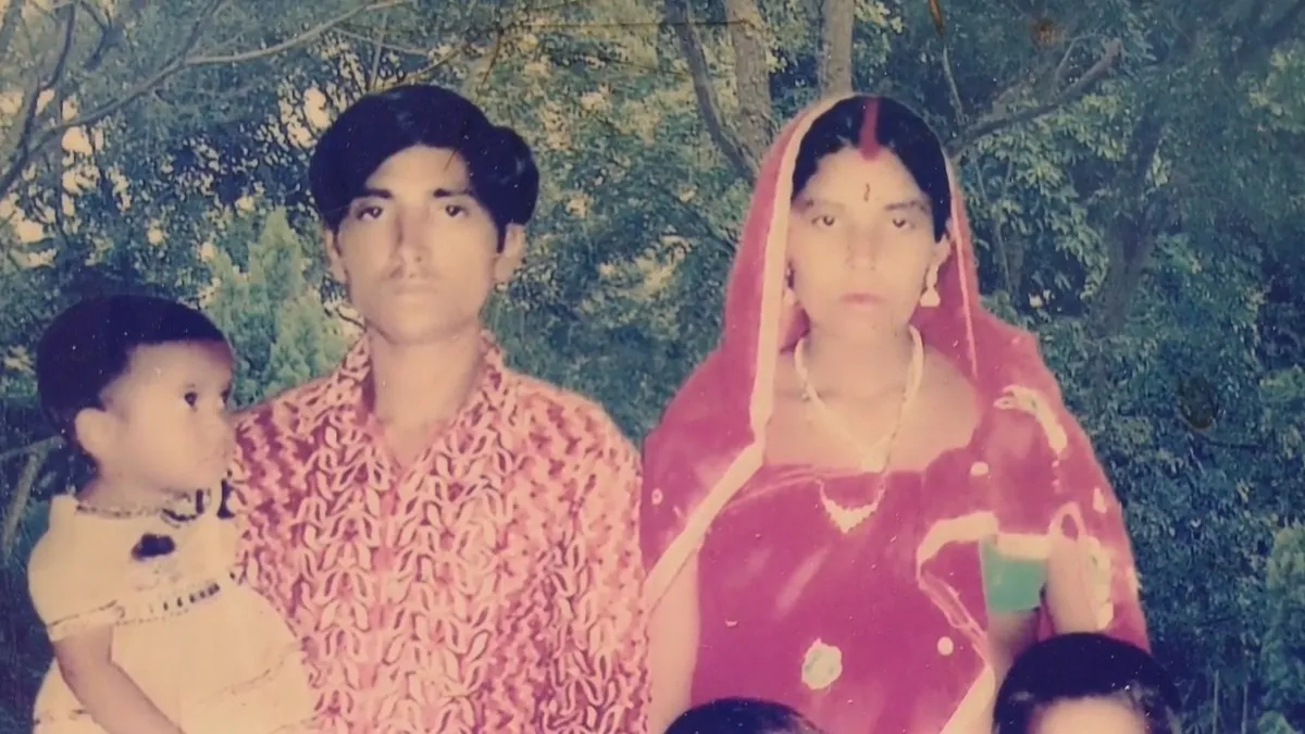 Mother of seven elopes with her child's in-law in Kaushambi.- India TV Hindi