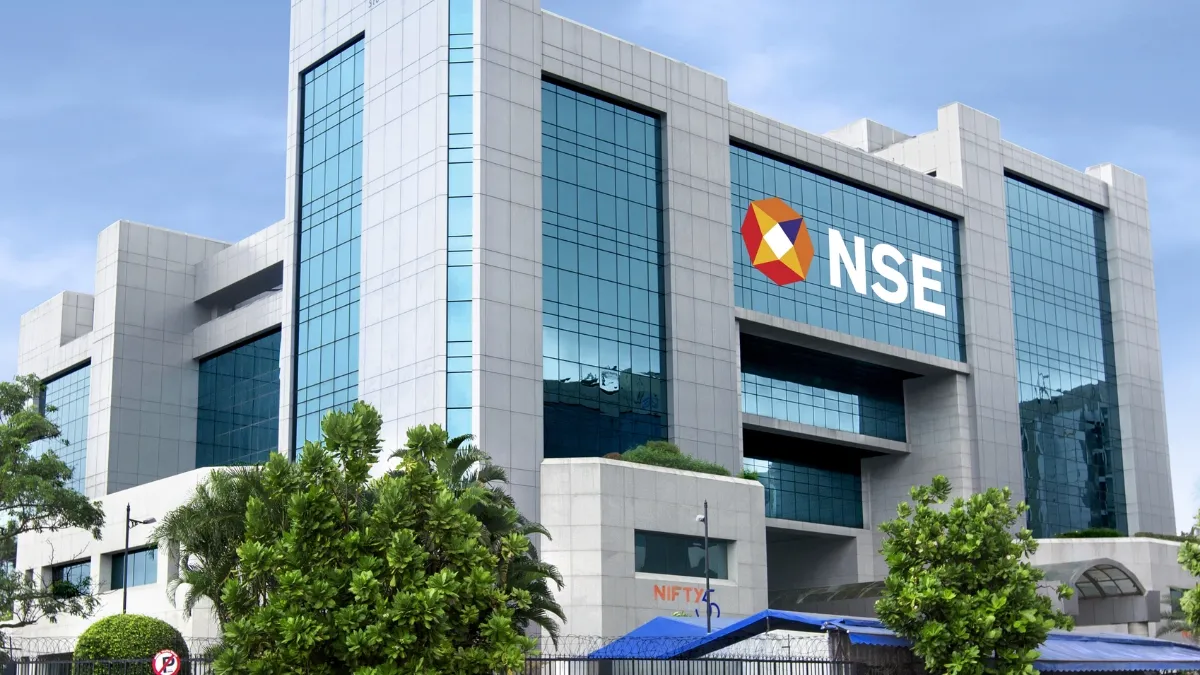 NSE का 30000 करोड़ रुपये का IPO- India TV Hindi