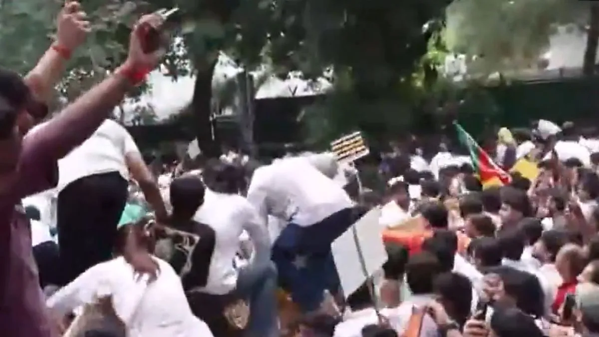 Punjab Paper Leak, BJP Protest Delhi, Arvind Kejriwal News- India TV Hindi