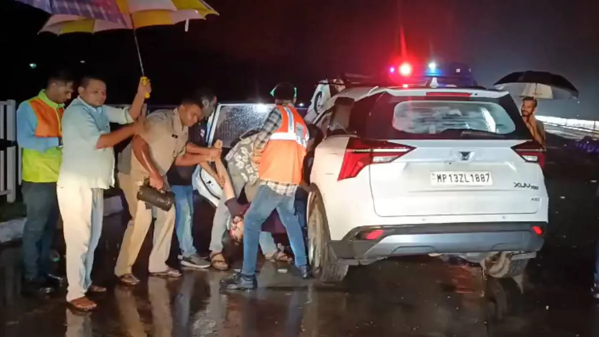 Road Accident- India TV Hindi