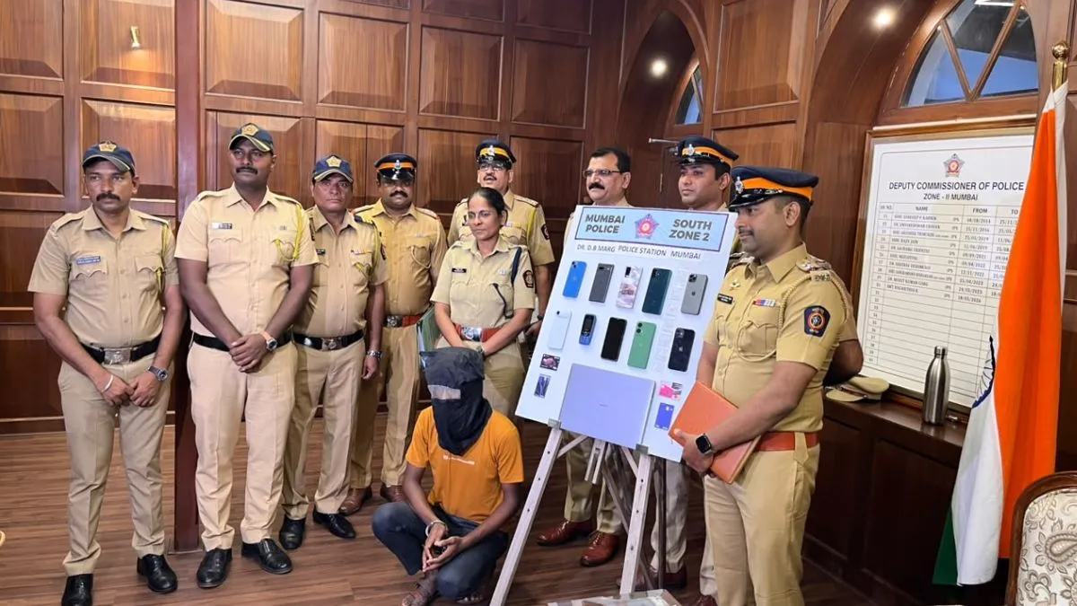 पुलिस हिरासत में आरोपी- India TV Hindi