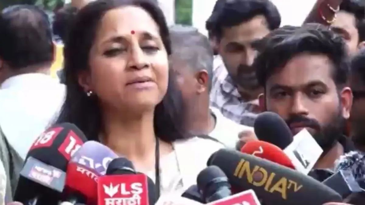 अजित पवार को याद कर भावुक हुईं सुप्रिया सुले- India TV Hindi